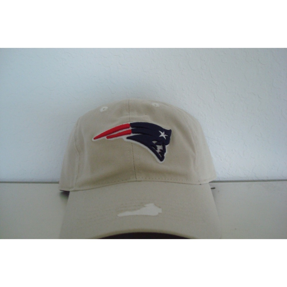 NEW ENGLAND PATRIOTS khaki script SZ STRAPBACK DEADSTOCK HAT CAP VINTAGE A2